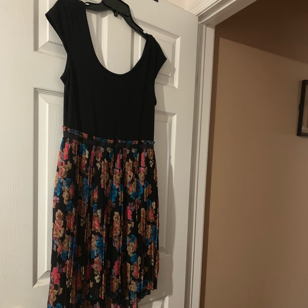 Scoop neck high low dress